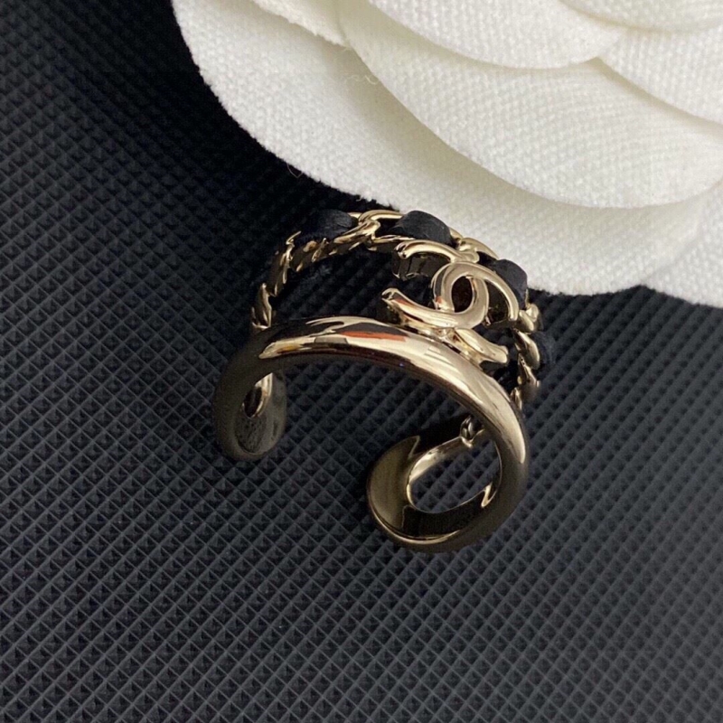 Ch*el rings